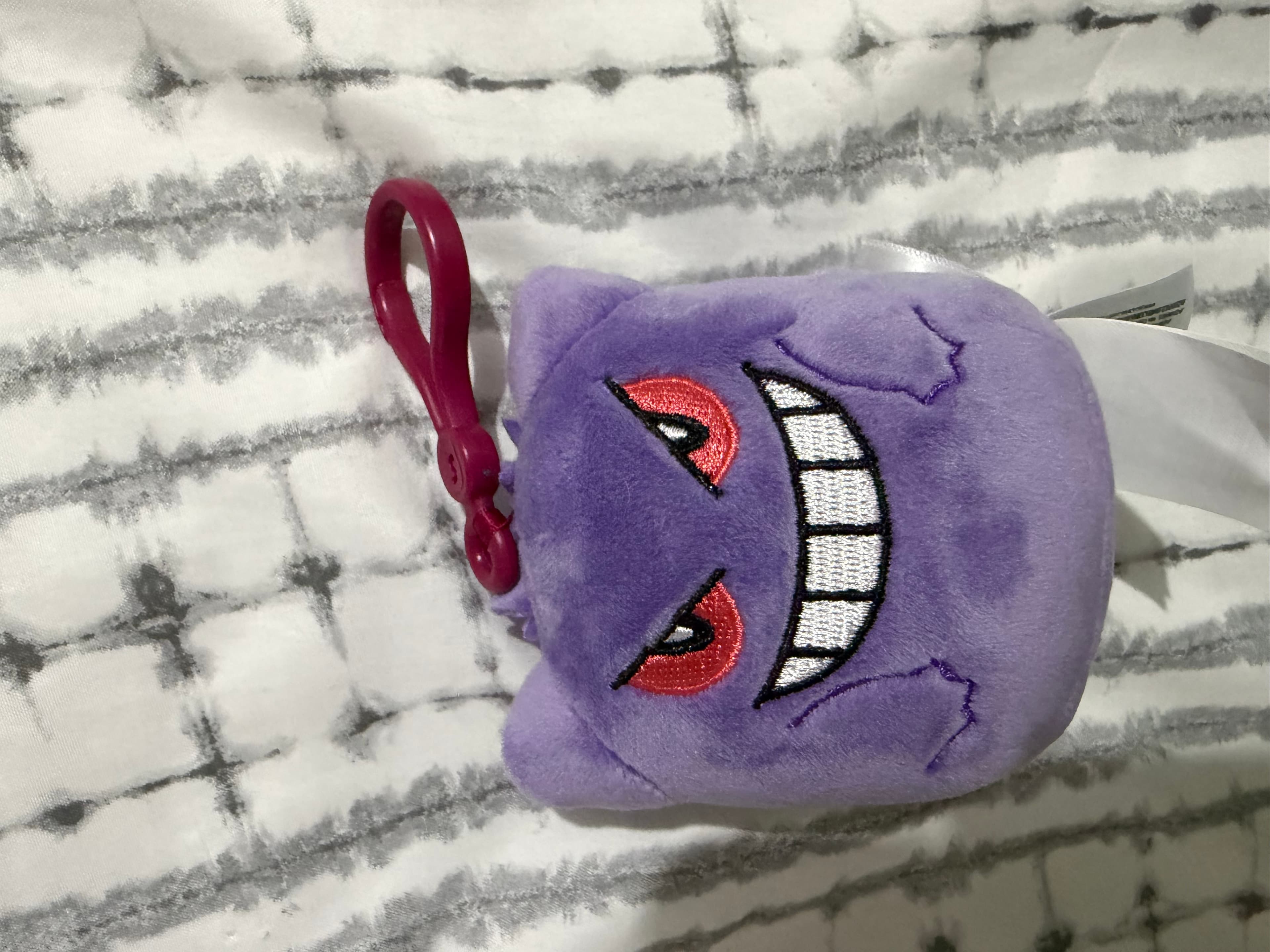 Llavero de felpa Squishmallows Pokémon Gengar con clip